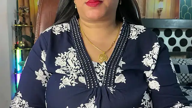 FlatVincy4 online show from April 2026 03:40:02 PM