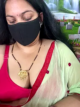 FlatVincy4 online show from October 2025 03:59:02 PM
