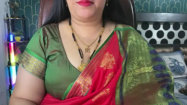 FlatVincy4 online show from February 2026 06:46:01 AM