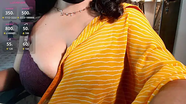Snapshot of hot_menka chatting on May 2026 07:28:02 PM hot menka online show from May 2026 07:28:02 PM