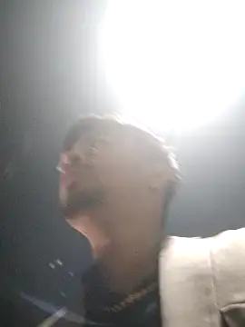 dannyD06969 online show from December 2024 05:10:02 PM