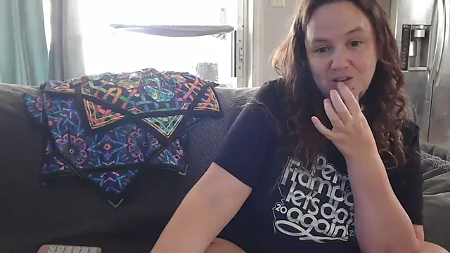 Snapshot of JustJen4Now chatting on November 2025 06:35:02 PM JustJen4Now online show from November 2025 06:35:02 PM