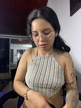 Snapshot of Rosita_forever_ chatting on December 2025 02:03:02 AM Rosita forever online show from December 2025 02:03:02 AM