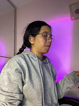 Snapshot of Rosita_forever_ chatting on April 2026 06:59:01 AM Rosita forever online show from April 2026 06:59:01 AM