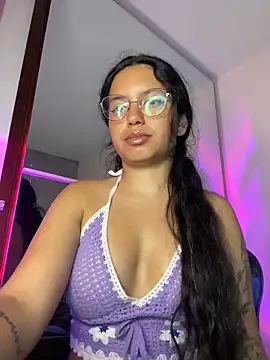 Snapshot of Rosita_forever_ chatting on May 2026 11:11:01 PM Rosita forever online show from May 2026 11:11:01 PM