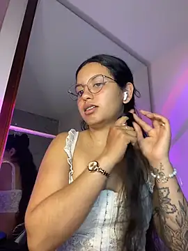 Snapshot of Rosita_forever_ chatting on May 2026 10:29:01 PM Rosita forever online show from May 2026 10:29:01 PM