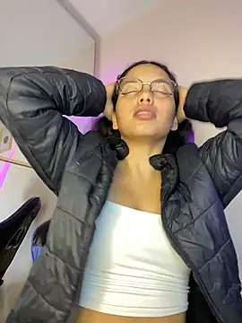 Snapshot of Rosita_forever_ chatting on March 2026 08:26:33 AM Rosita forever online show from March 2026 08:26:33 AM