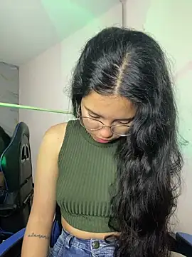 Snapshot of Rosita_forever_ chatting on December 2025 03:05:02 PM Rosita forever online show from December 2025 03:05:02 PM