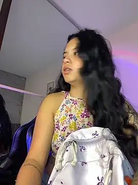Snapshot of Rosita_forever_ chatting on April 2026 05:31:01 PM Rosita forever online show from April 2026 05:31:01 PM