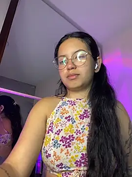 Snapshot of Rosita_forever_ chatting on May 2026 07:56:02 PM Rosita forever online show from May 2026 07:56:02 PM