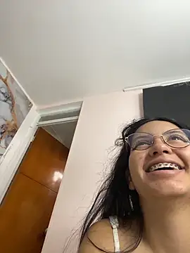 Snapshot of Rosita_forever_ chatting on March 2026 03:49:01 PM Rosita forever online show from March 2026 03:49:01 PM