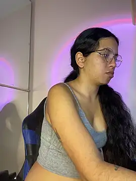 Snapshot of Rosita_forever_ chatting on April 2026 05:47:01 AM Rosita forever online show from April 2026 05:47:01 AM