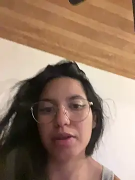 Snapshot of Rosita_forever_ chatting on February 2026 11:34:02 PM Rosita forever online show from February 2026 11:34:02 PM