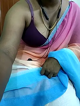 Snapshot of Tamilbigboobie chatting on March 2025 11:17:02 PM Tamilbigboobie online show from March 2025 11:17:02 PM