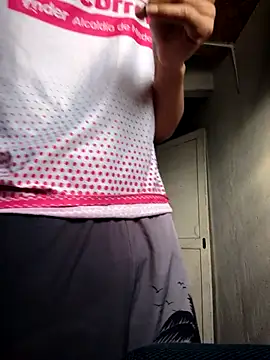 gatoalex89 online show from February 2026 12:26:01 PM