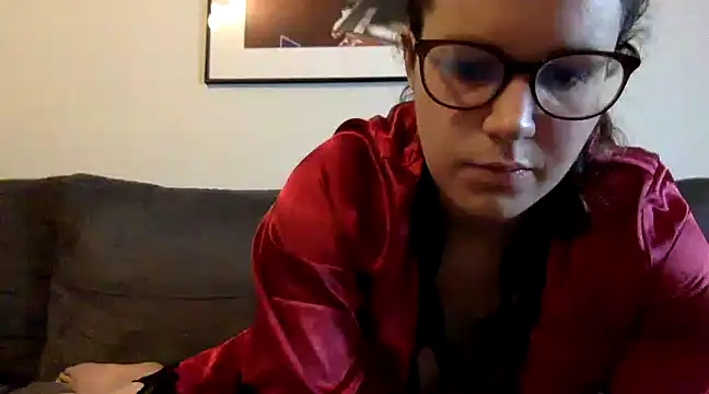 LolaGuess online show from February 2025 02:10:01 PM