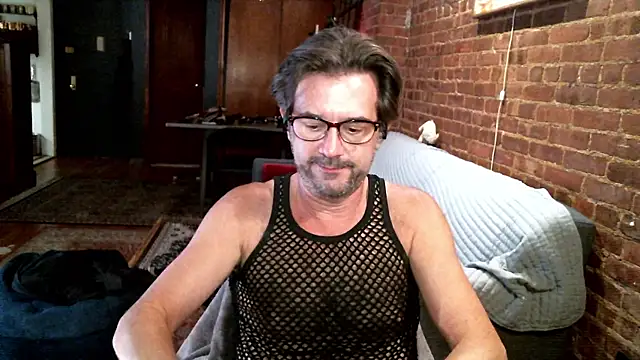 Johnny Bottoms online show from November 2025 06:51:02 PM