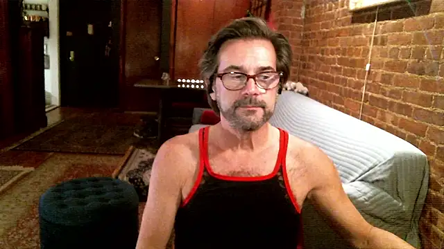 Johnny Bottoms online show from December 2025 11:10:01 PM