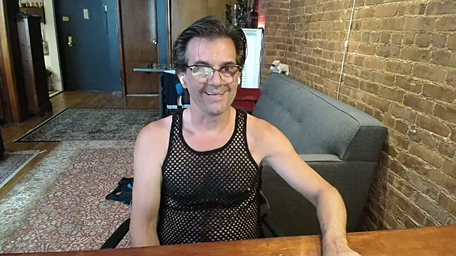 Snapshot of Johnny_Bottoms chatting on July 2026 06:34:01 PM Johnny Bottoms online show from July 2026 06:34:01 PM