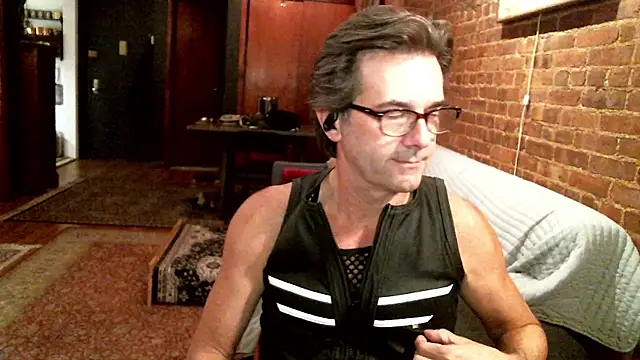 Johnny Bottoms online show from November 2025 11:52:01 PM