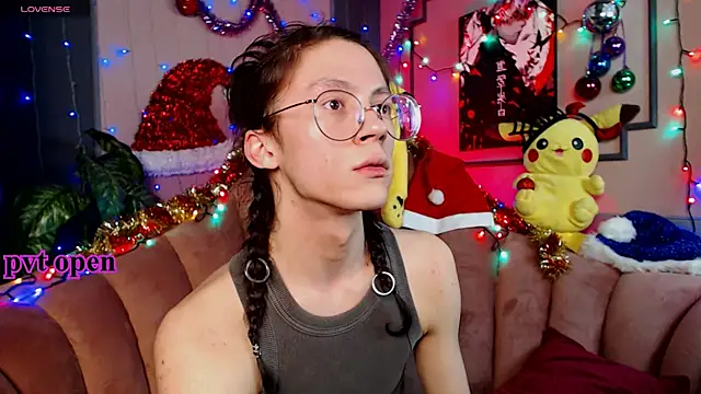 Snapshot of -Kerosene- chatting on January 2025 05:44:02 AM -Kerosene- online show from January 2025 05:44:02 AM