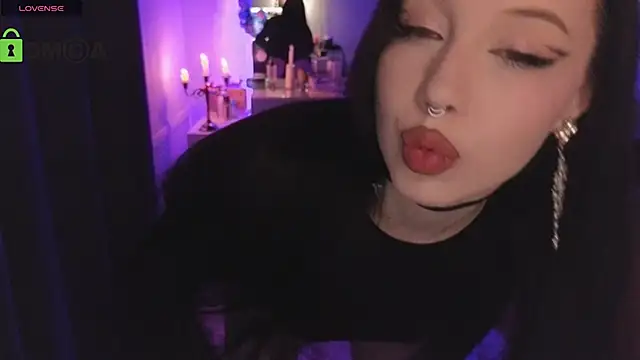 Snapshot of MoranaMissGod chatting on January 2026 01:53:02 AM MoranaMissGod online show from January 2026 01:53:02 AM