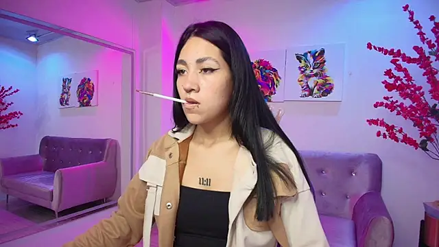 Leia queens online show from March 2025 11:23:01 AM