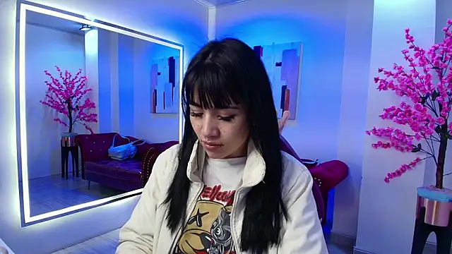 Leia queens online show from October 2025 11:12:01 AM