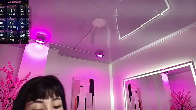 Leia queens online show from October 2025 11:55:02 AM