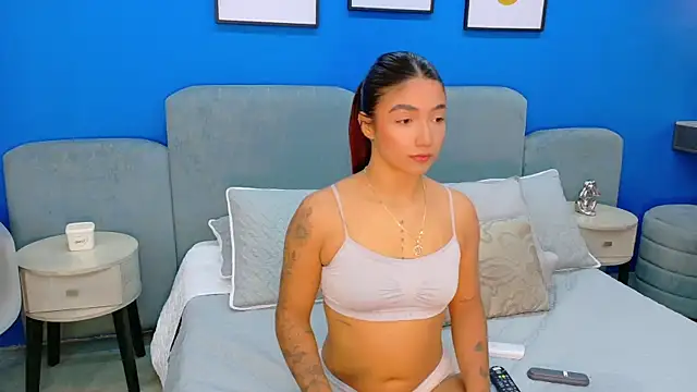 martina roldam online show from January 2026 08:45:02 PM