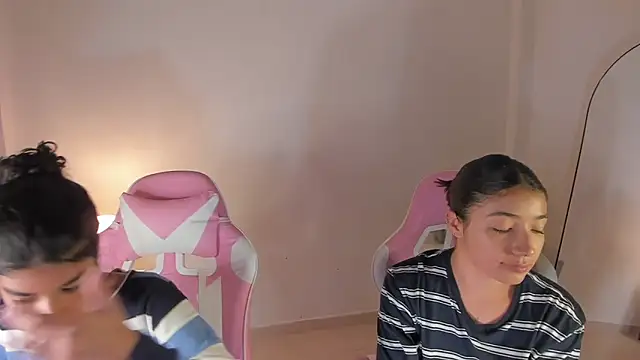 martina roldam online show from September 2025 02:18:02 AM