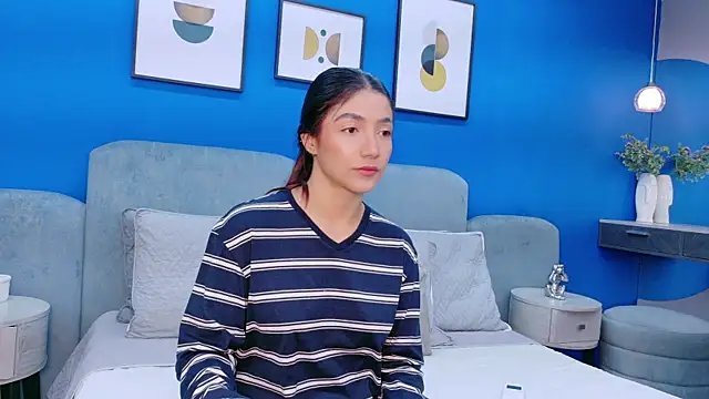 martina roldam online show from January 2026 09:07:02 PM