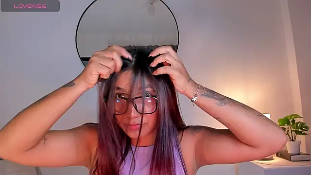 martina roldam online show from February 2025 11:43:02 AM