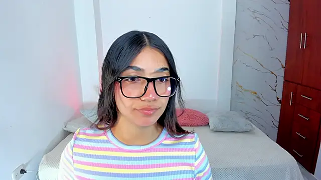 martina roldam online show from May 2026 12:36:02 AM