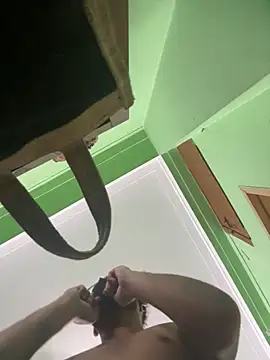 Snapshot of GildanK18 chatting on September 2025 04:39:01 PM GildanK18 online show from September 2025 04:39:01 PM