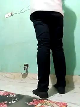 GildanK18 online show from February 2026 11:43:01 AM