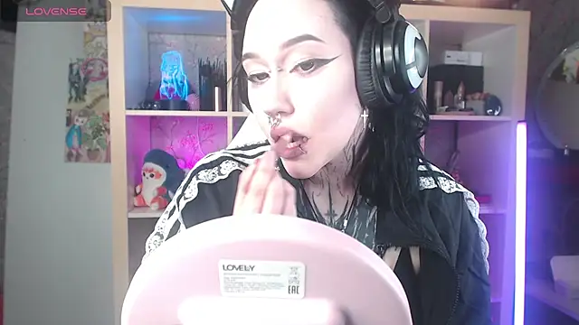 Snapshot of chloe_crystall_killer chatting on August 2026 06:30:01 AM chloe crystall killer online show from August 2026 06:30:01 AM