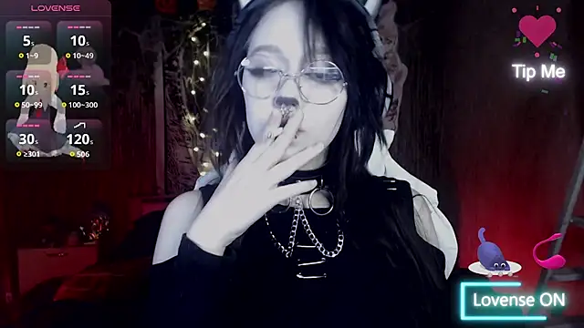 chloe crystall killer online show from October 2025 11:55:02 AM