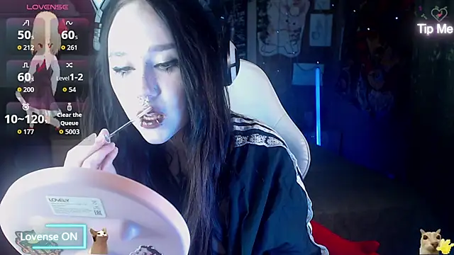 chloe crystall killer online show from May 2026 11:13:01 PM
