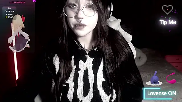 chloe crystall killer online show from November 2025 05:00:05 AM