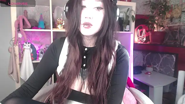 Snapshot of chloe_crystall_killer chatting on July 2026 11:45:01 AM chloe crystall killer online show from July 2026 11:45:01 AM