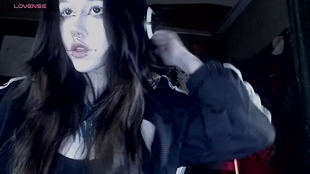 chloe crystall killer online show from April 2026 01:34:01 AM