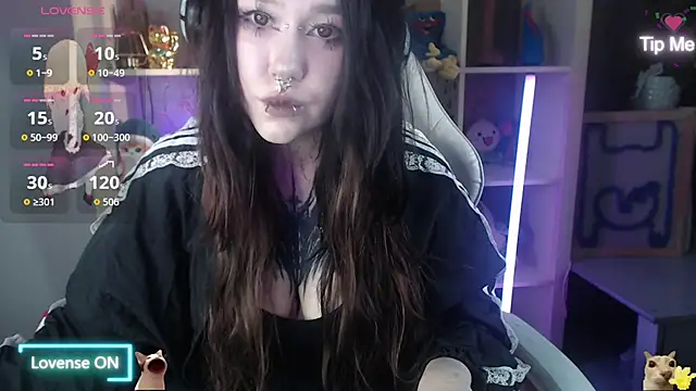 Snapshot of chloe_crystall_killer chatting on June 2026 01:45:02 PM chloe crystall killer online show from June 2026 01:45:02 PM
