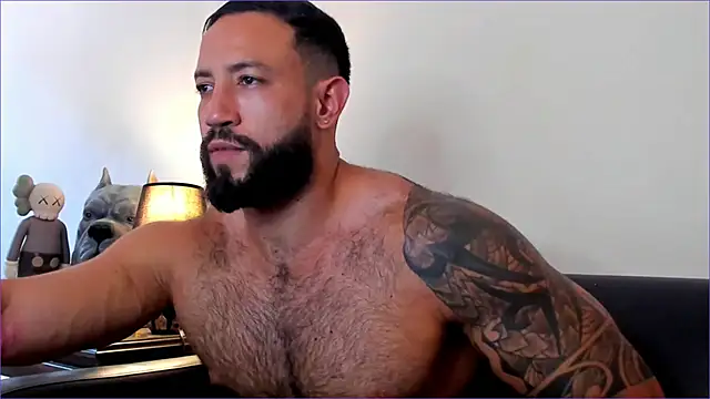 Snapshot of BradLeon_ chatting on October 2025 07:48:02 PM BradLeon online show from October 2025 07:48:02 PM