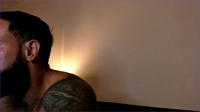 Snapshot of BradLeon_ chatting on October 2025 06:52:02 PM BradLeon online show from October 2025 06:52:02 PM