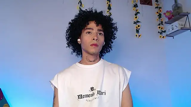 Snapshot of seven7xis chatting on March 2025 05:08:02 AM seven7xis online show from March 2025 05:08:02 AM