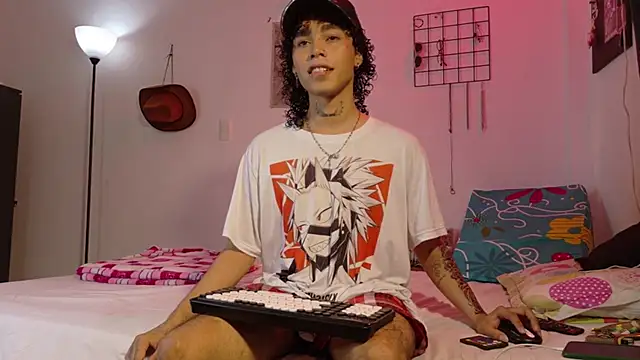 Snapshot of seven7xis chatting on February 2026 01:23:01 AM seven7xis online show from February 2026 01:23:01 AM