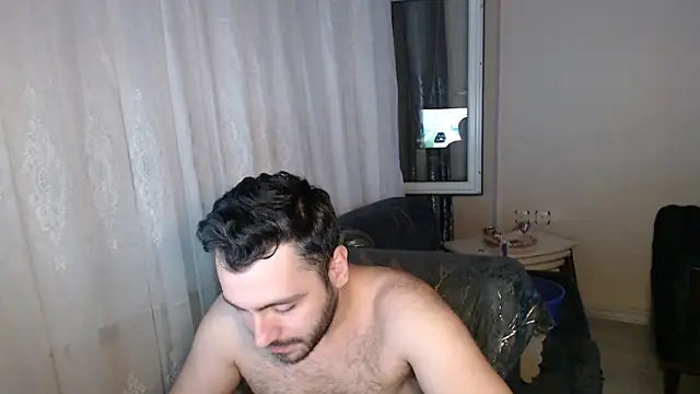 handsomeee04 online show from July 2026 09:58:02 PM