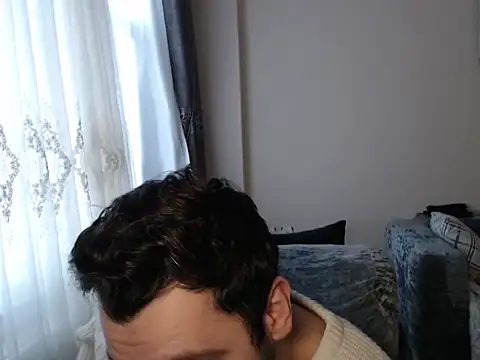 handsomeee04 online show from March 2026 01:56:01 PM