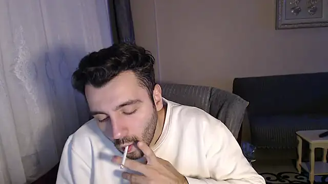 Snapshot of handsomeee04 chatting on November 2025 11:05:01 PM handsomeee04 online show from November 2025 11:05:01 PM